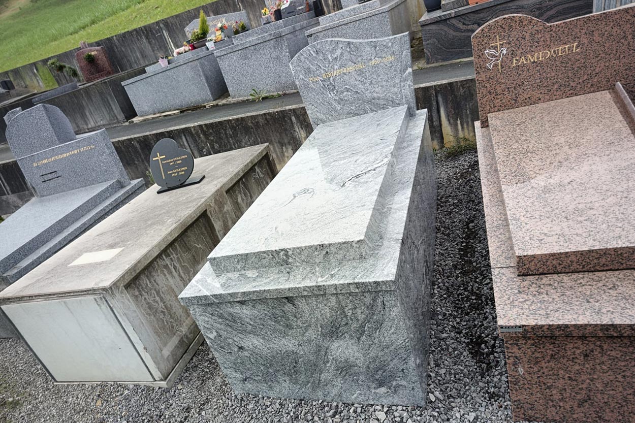 Configurateur monument 40, Configurateur monument 64, Configurateur monument Cambo les Bains, Création de monuments 40, Création de monuments 64, Création de monuments Cambo les Bains, Entretien rénovation monuments 40, Entretien rénovation monuments 64, Entretien rénovation monuments Cambo les Bains, Fleurs funéraire 40, Fleurs funéraire 64, Fleurs funéraire Cambo les Bains, Marbrerie 40, Marbrerie 64, Marbrerie Cambo les Bains, Plaques funéraire 40, Plaques funéraire 64, Plaques funéraire Cambo les Bains