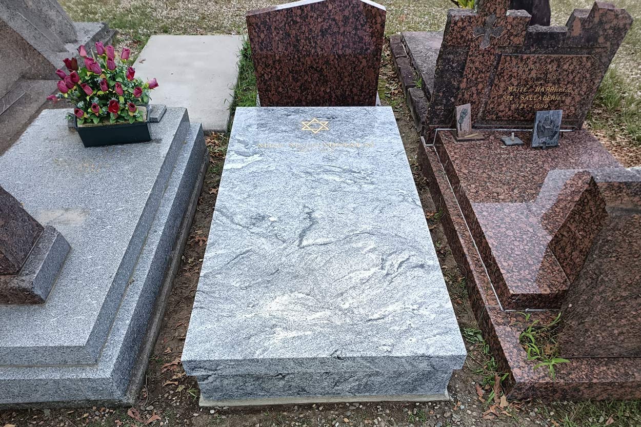 Configurateur monument 40, Configurateur monument 64, Configurateur monument Cambo les Bains, Création de monuments 40, Création de monuments 64, Création de monuments Cambo les Bains, Entretien rénovation monuments 40, Entretien rénovation monuments 64, Entretien rénovation monuments Cambo les Bains, Fleurs funéraire 40, Fleurs funéraire 64, Fleurs funéraire Cambo les Bains, Marbrerie 40, Marbrerie 64, Marbrerie Cambo les Bains, Plaques funéraire 40, Plaques funéraire 64, Plaques funéraire Cambo les Bains