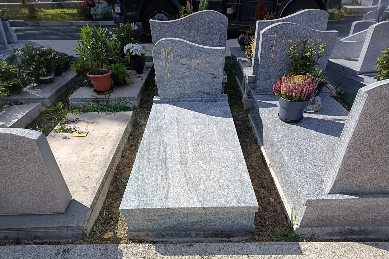 Configurateur monument 40, Configurateur monument 64, Configurateur monument Cambo les Bains, Création de monuments 40, Création de monuments 64, Création de monuments Cambo les Bains, Entretien rénovation monuments 40, Entretien rénovation monuments 64, Entretien rénovation monuments Cambo les Bains, Fleurs funéraire 40, Fleurs funéraire 64, Fleurs funéraire Cambo les Bains, Marbrerie 40, Marbrerie 64, Marbrerie Cambo les Bains, Plaques funéraire 40, Plaques funéraire 64, Plaques funéraire Cambo les Bains