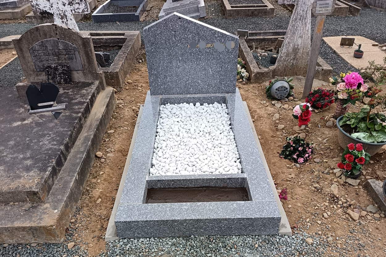 Configurateur monument 40, Configurateur monument 64, Configurateur monument Cambo les Bains, Création de monuments 40, Création de monuments 64, Création de monuments Cambo les Bains, Entretien rénovation monuments 40, Entretien rénovation monuments 64, Entretien rénovation monuments Cambo les Bains, Fleurs funéraire 40, Fleurs funéraire 64, Fleurs funéraire Cambo les Bains, Marbrerie 40, Marbrerie 64, Marbrerie Cambo les Bains, Plaques funéraire 40, Plaques funéraire 64, Plaques funéraire Cambo les Bains