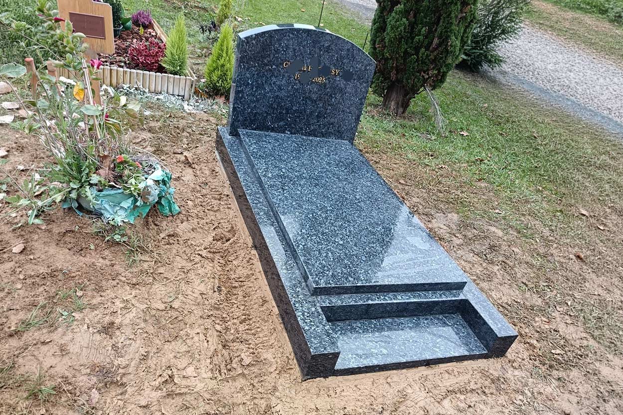 Configurateur monument 40, Configurateur monument 64, Configurateur monument Cambo les Bains, Création de monuments 40, Création de monuments 64, Création de monuments Cambo les Bains, Entretien rénovation monuments 40, Entretien rénovation monuments 64, Entretien rénovation monuments Cambo les Bains, Fleurs funéraire 40, Fleurs funéraire 64, Fleurs funéraire Cambo les Bains, Marbrerie 40, Marbrerie 64, Marbrerie Cambo les Bains, Plaques funéraire 40, Plaques funéraire 64, Plaques funéraire Cambo les Bains